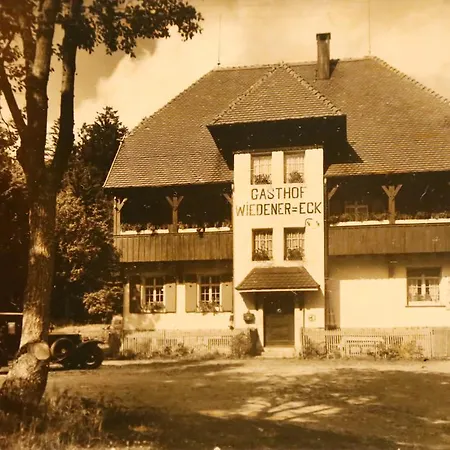 Wiedener Eck Szálloda